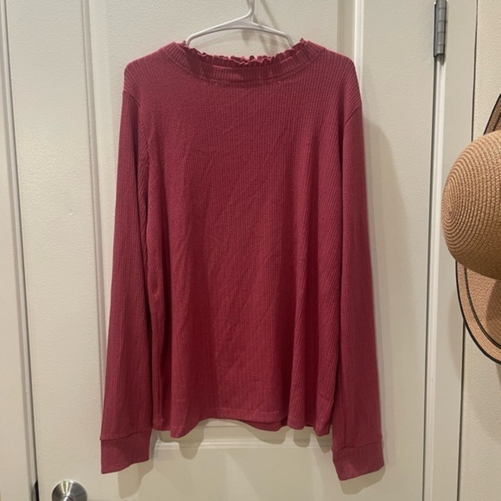 NEW…StitchFix Pink Clover Mock Necked Ribbed Shirt